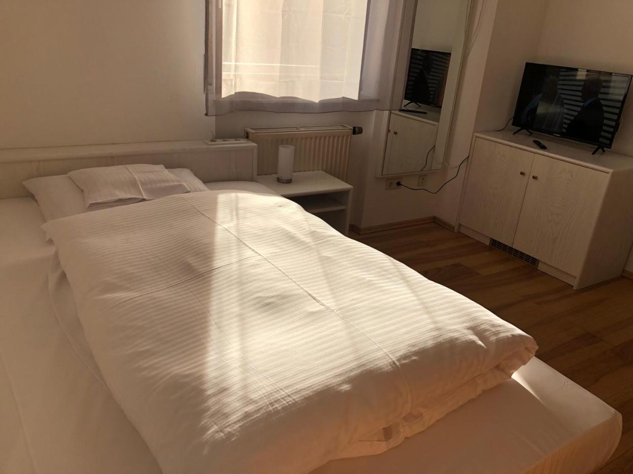 Gasthof Zur Krone Leidersbach Kültér fotó